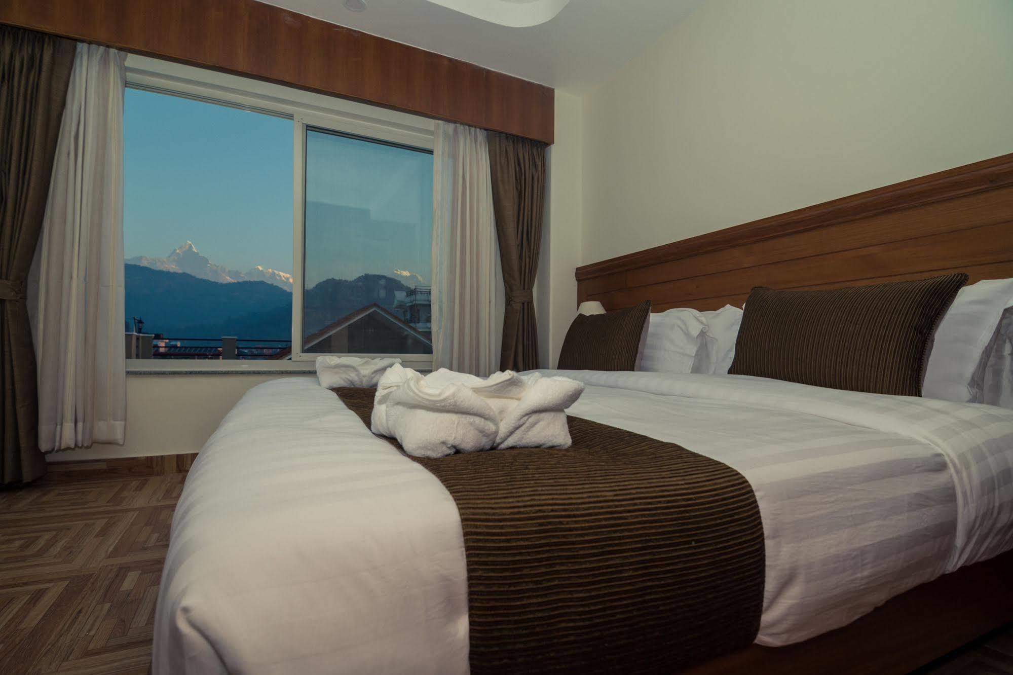 Hotel Mountain View - Lakeside Pokhara Exterior foto